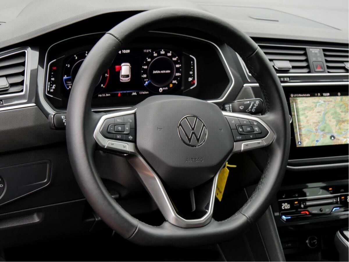 Volkswagen Tiguan Allspace 1.5 TSI Life DSG 7-Sitzer AHK LED NAVI E-Heckklappe