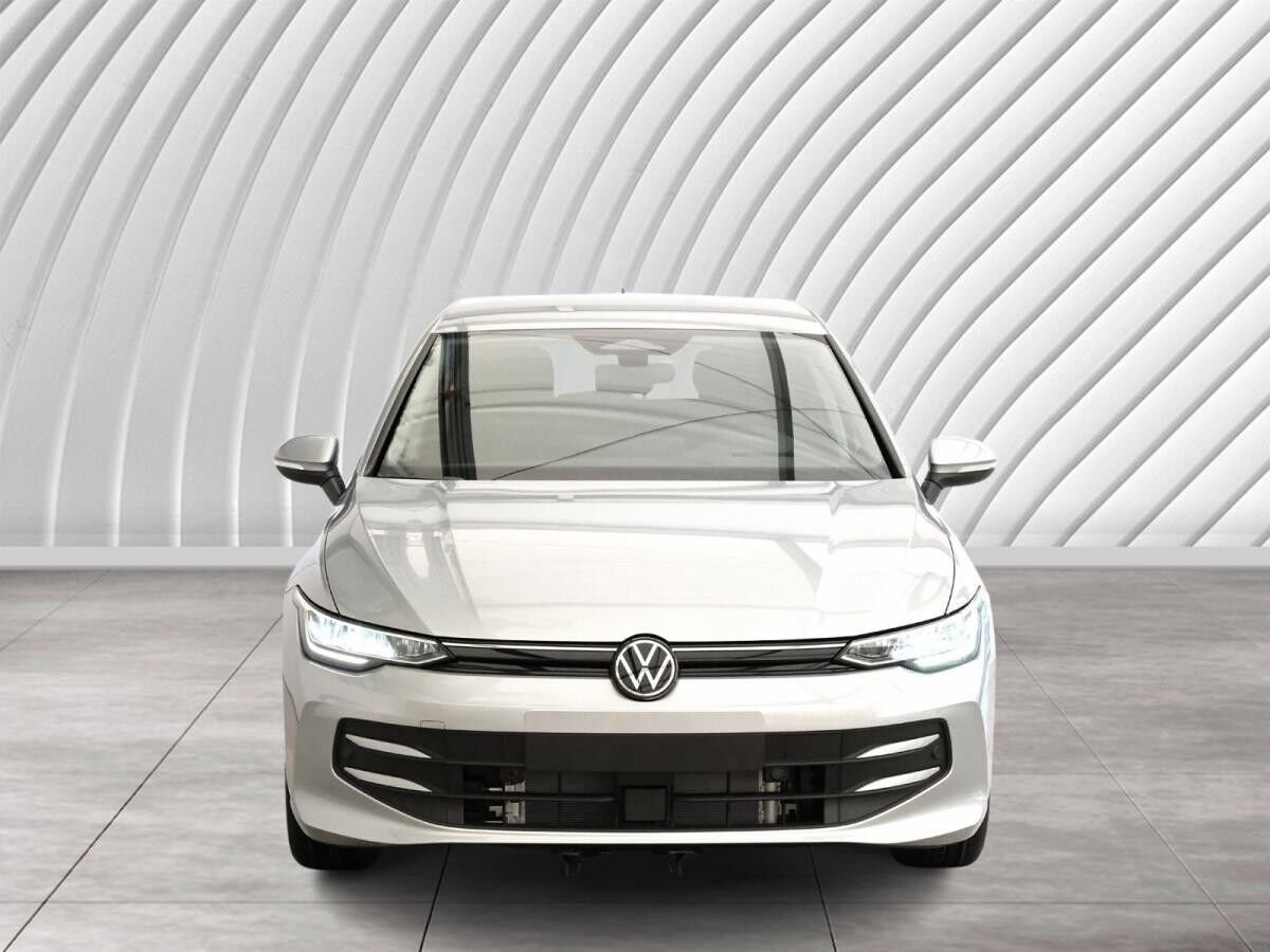 Volkswagen Golf VIII Lim. 1.5 eTSI Life Leasing ab 279,00 Euro