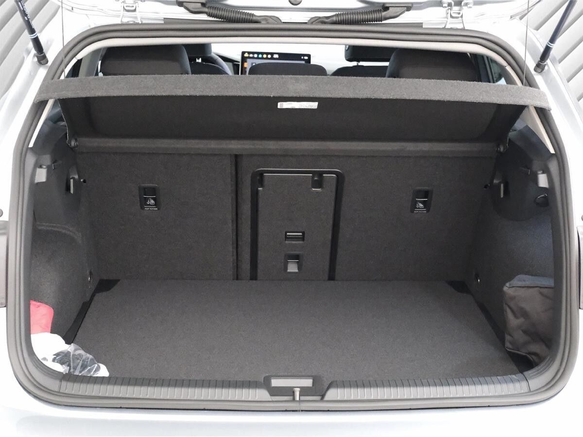 Volkswagen Golf VIII Lim. 1.5 eTSI Life Leasing ab 279,00 Euro