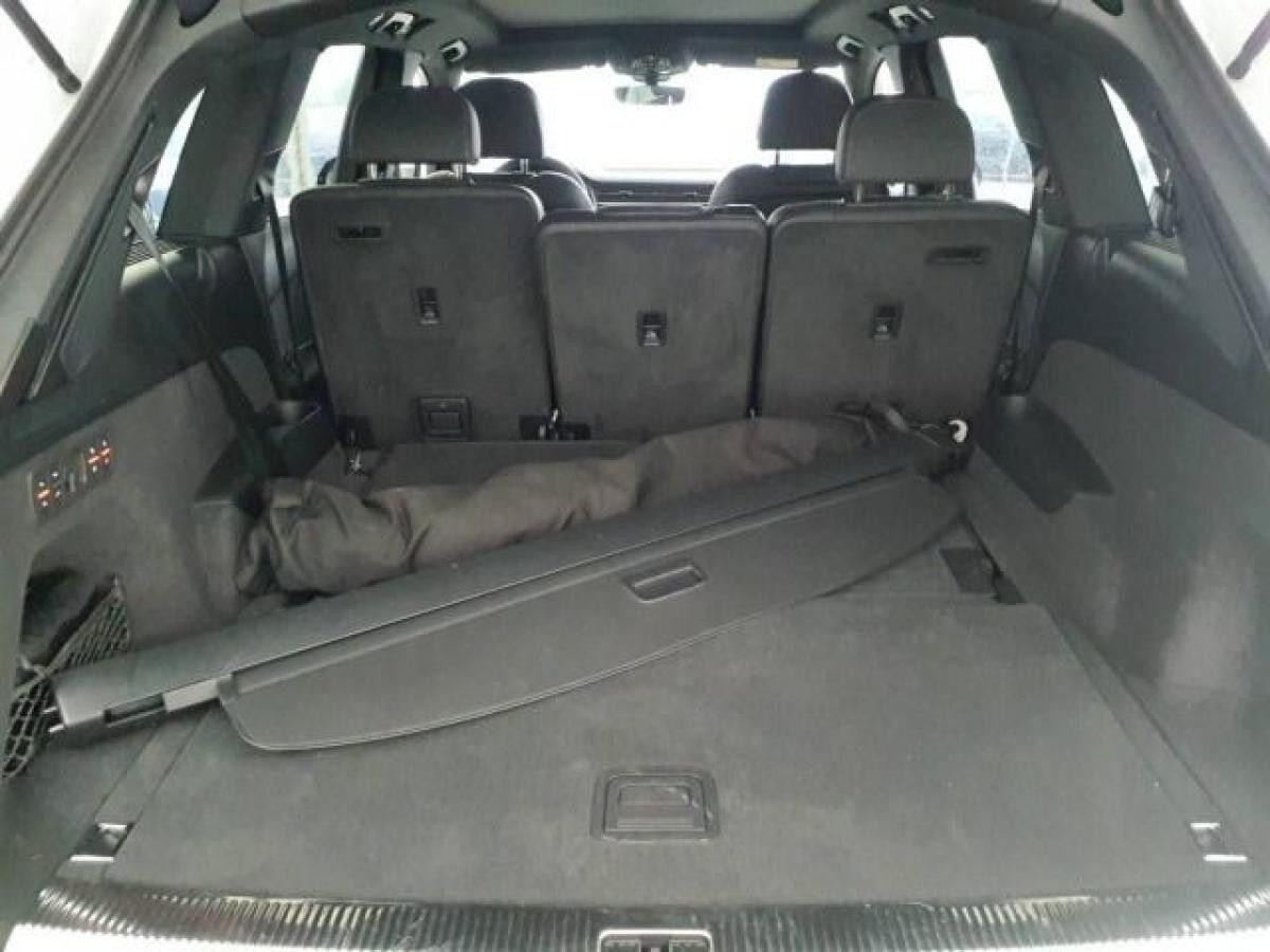 Audi Q7 45 TDI q. S line *Matrix*AHK*HuD*Pano*7-Sitze*