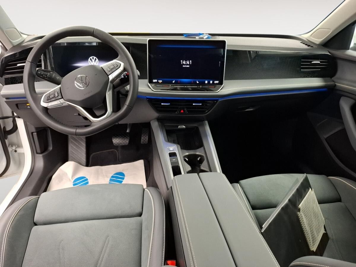 Volkswagen Passat Variant 1.5 eTSI Business AHK 360° Akustik