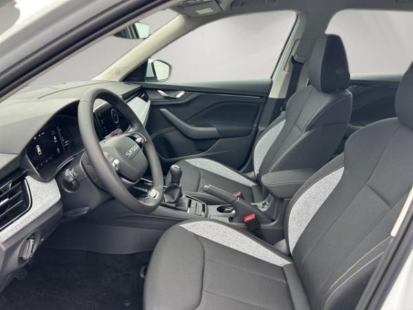 Skoda Kamiq 1.0 TSI Selection +AHK+NAVI+MATRIX+RFK+SHZ+PDC+