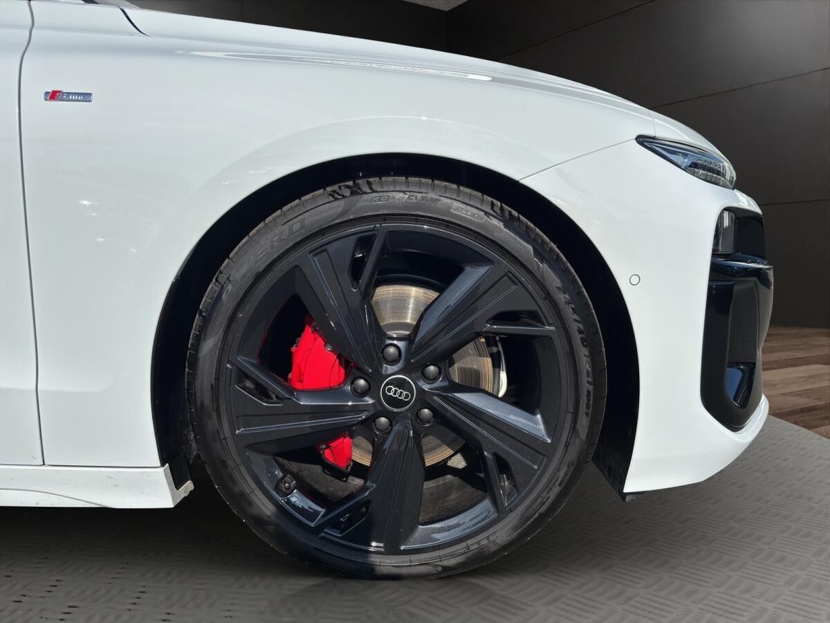 Audi A6 e-tron Avant quattro Pano+Matrix+Kamera+B&O Audi A6 e-tron Avant quattro Pano+Matrix+Kamera+B&O