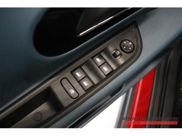 Fiat Grande Panda EV (RED) h Apple CarPlay DAB digitales Cockpit LED Spurhalteass.