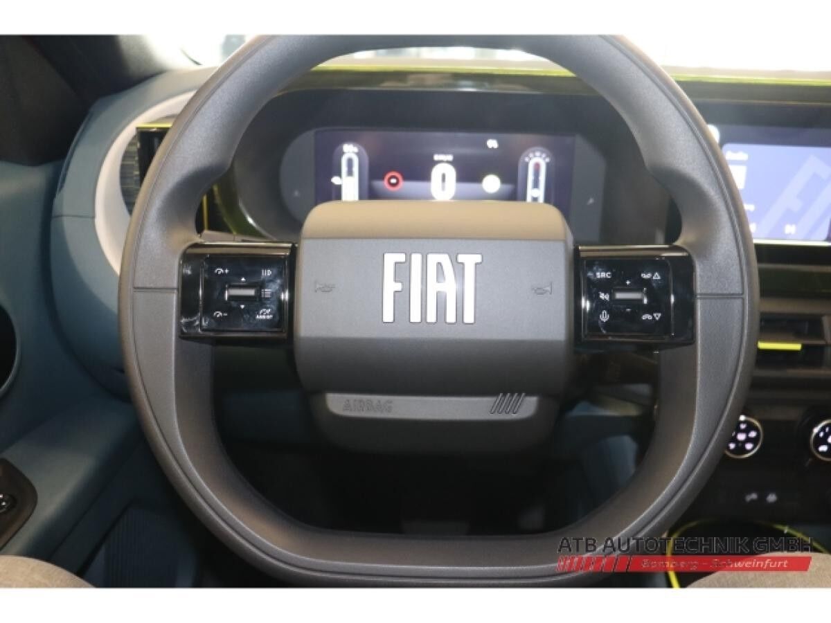 Fiat Grande Panda EV (RED) 44kWh Apple CarPlay DAB digitales Cockpit LED Spurhalteass.