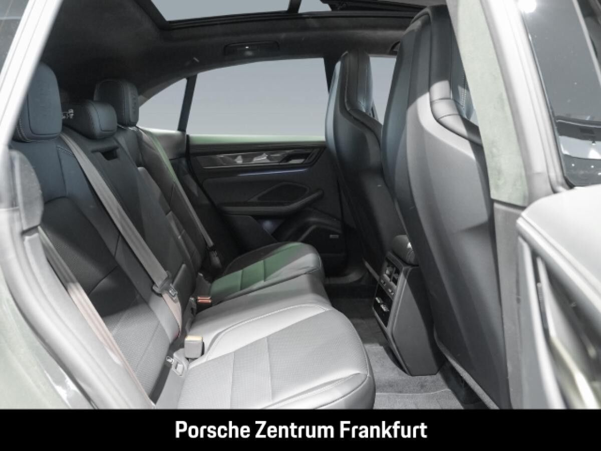 Porsche Macan Turbo LED-Matrix Surround-View Panorama