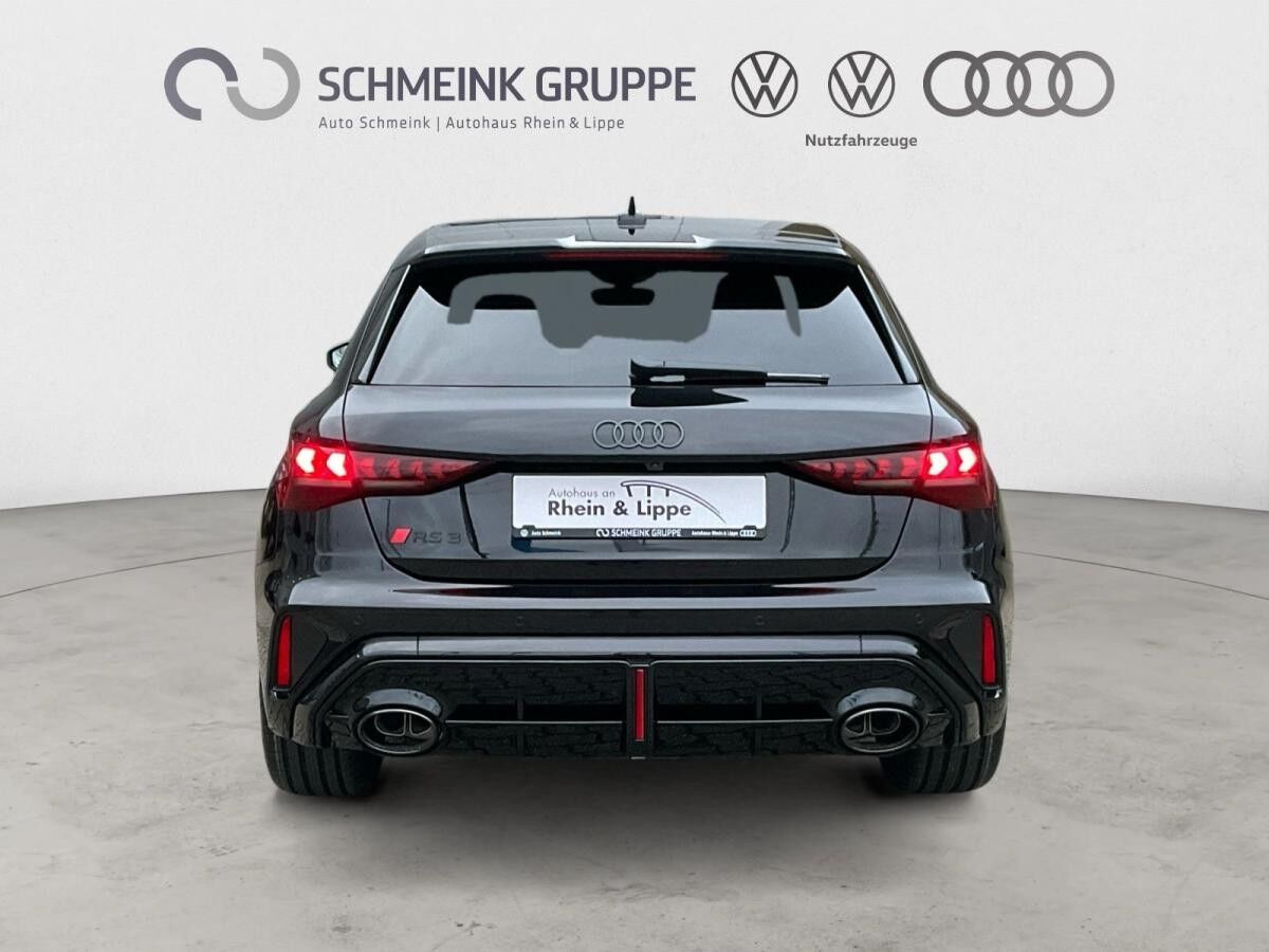 Audi RS3 RS 3 Sportback Matrix Carbon HUD Pano Vmax 280 Audi RS3 RS 3 Sportback Matrix Carbon HUD Pano Vmax 280