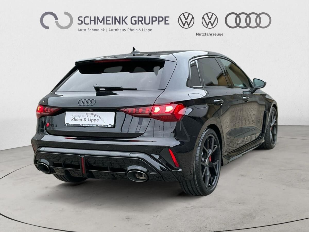 Audi RS3 RS 3 Sportback Matrix Carbon HUD Pano Vmax 280 Audi RS3 RS 3 Sportback Matrix Carbon HUD Pano Vmax 280