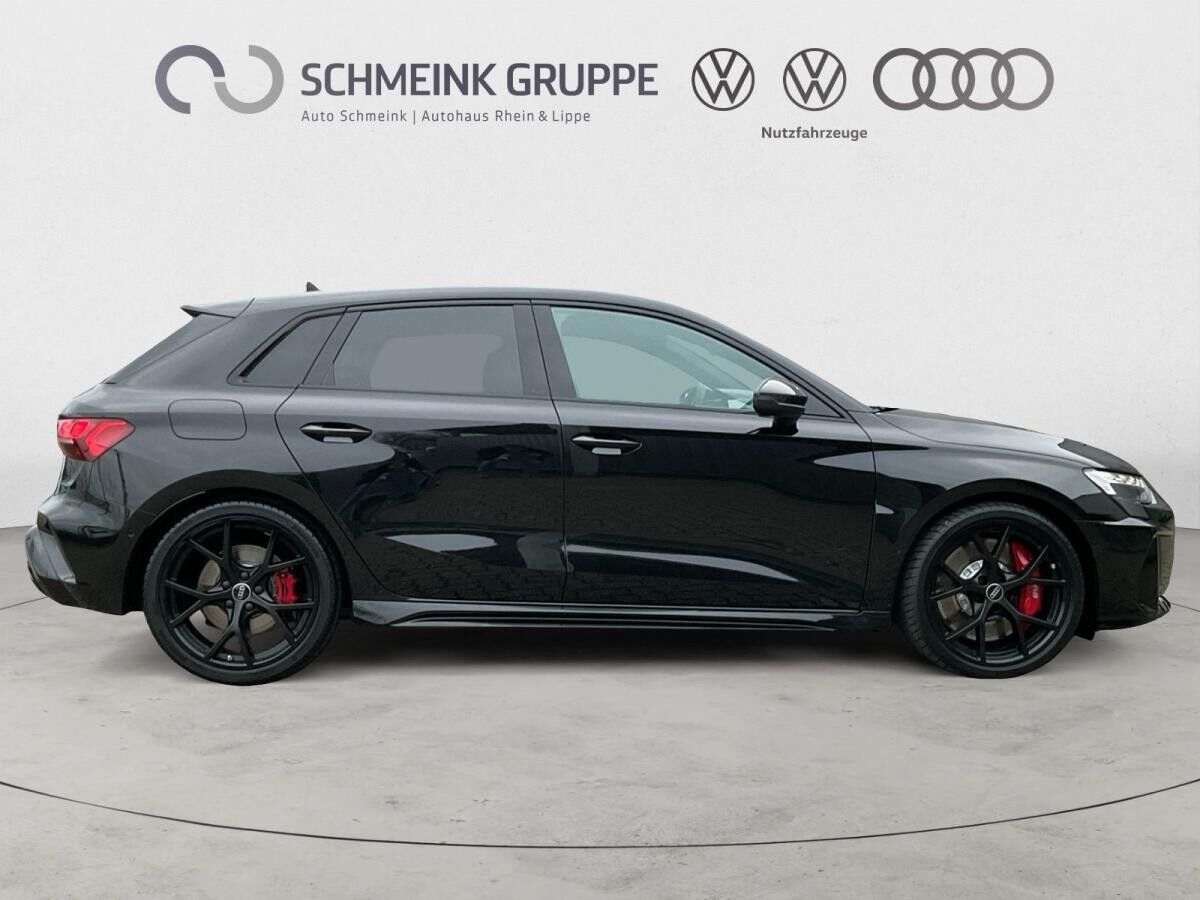 Audi RS3 RS 3 Sportback Matrix Carbon HUD Pano Vmax 280 Audi RS3 RS 3 Sportback Matrix Carbon HUD Pano Vmax 280