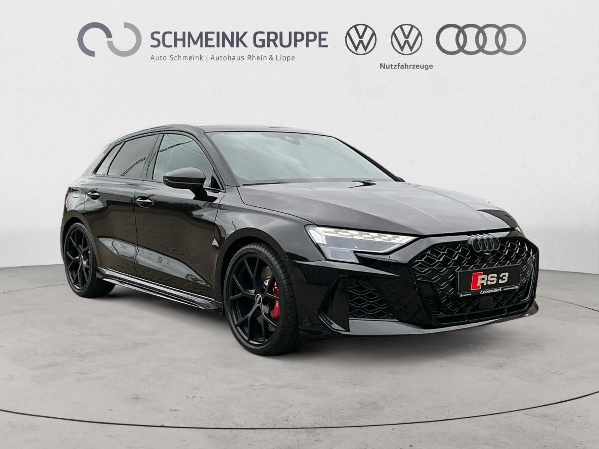 Audi RS3 RS 3 Sportback Matrix Carbon HUD Pano Vmax 280 Audi RS3 RS 3 Sportback Matrix Carbon HUD Pano Vmax 280