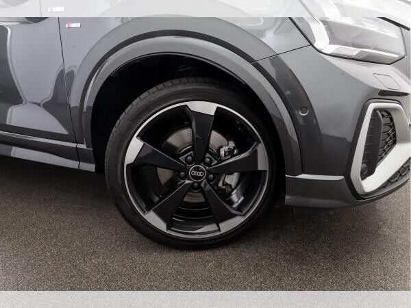 Audi Q2 S line 40 TFSI qu. S tr. AHK PDC RFK NAVI