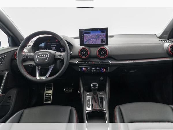 Audi Q2 S line 40 TFSI qu. S tr. AHK PDC RFK NAVI