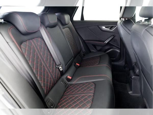 Audi Q2 S line 40 TFSI qu. S tr. AHK PDC RFK NAVI