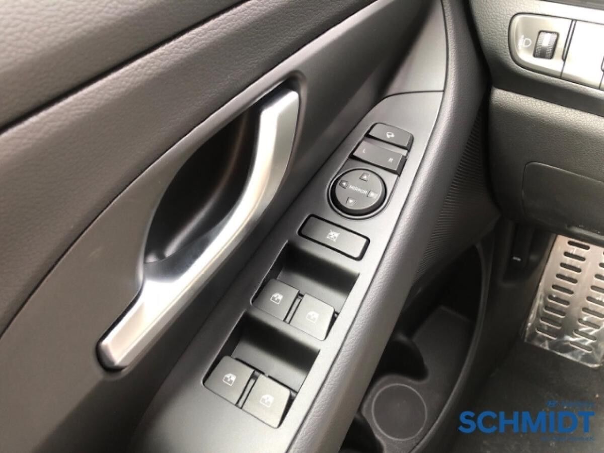 Hyundai i30 N Line🍂🎃HALLOWEEN-AKTION🍂🎃 48v 7DCT 1.5 T-GDI Sportpaket Navi LED ACC Apple CarPlay SHZ