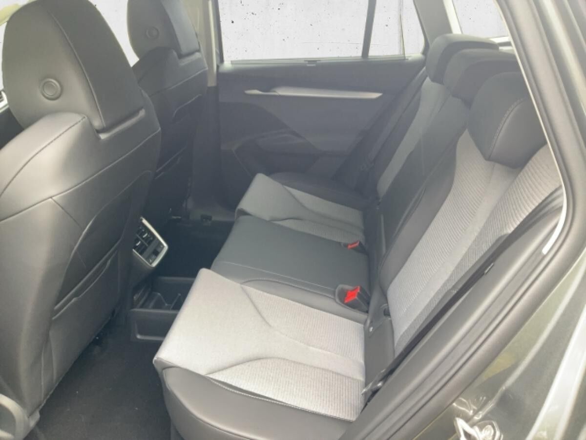 Skoda ENYAQ 85 Loft HUD AHK Navi DigiCock Memory Sitze Soundsystem 360 Kamera