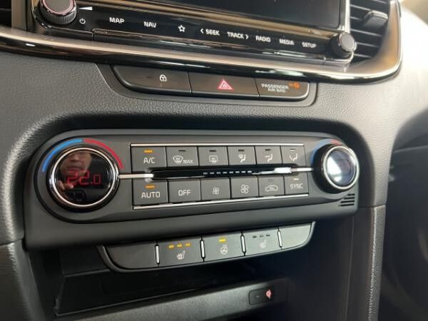Kia Ceed 140 PS DCT SPIRIT TECH Leder GD Digitales Cockpit Memory Sitze Soundsystem JBL LED ACC