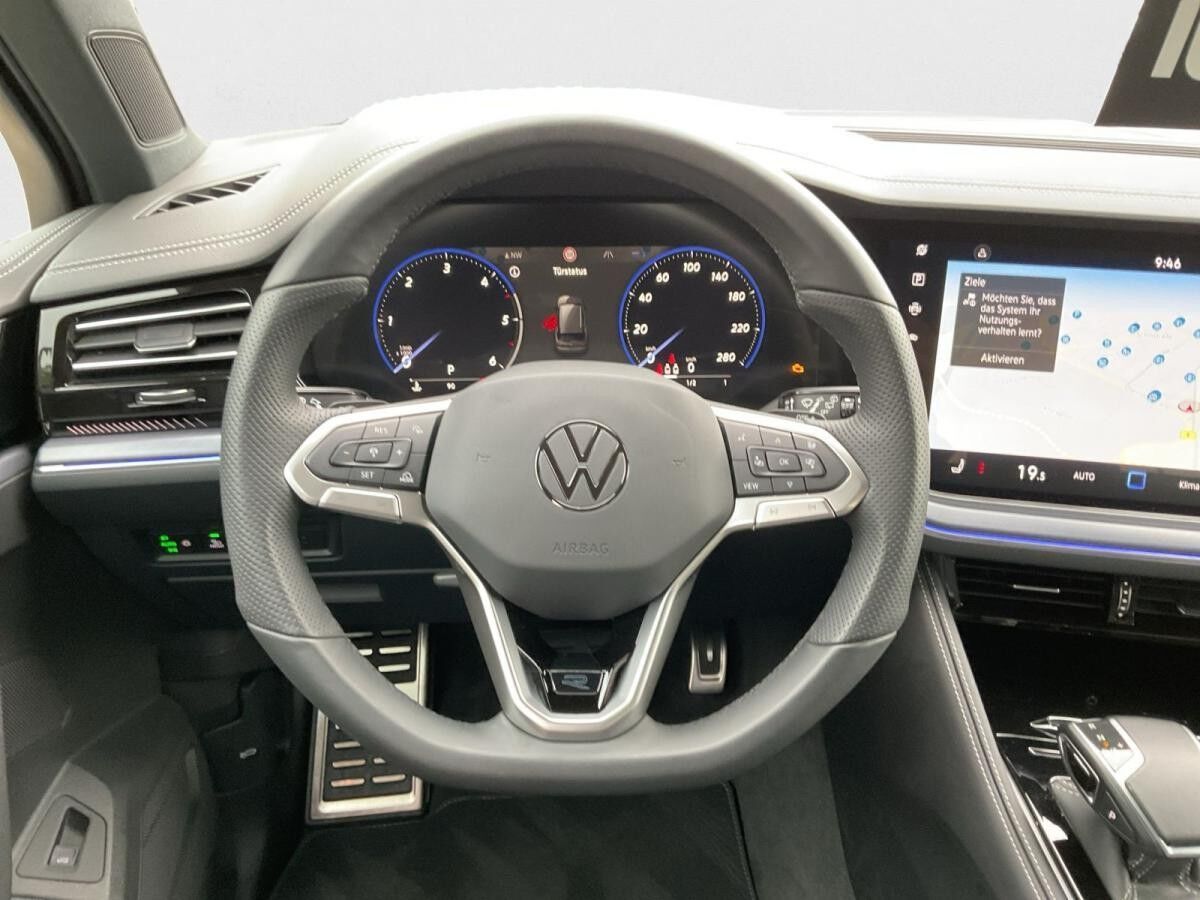 Volkswagen Touareg 3.0 TDI R-Line