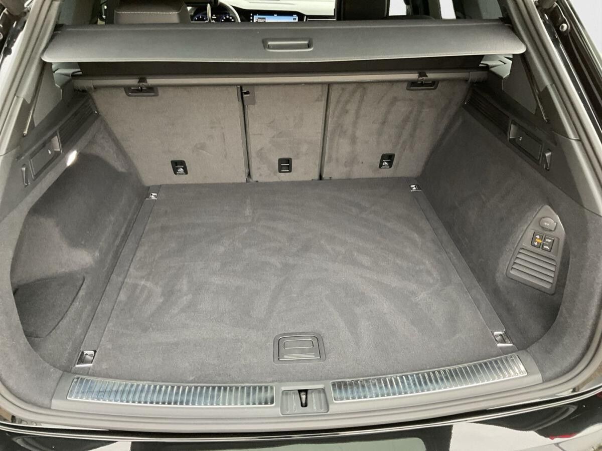 Volkswagen Touareg 3.0 TDI R-Line