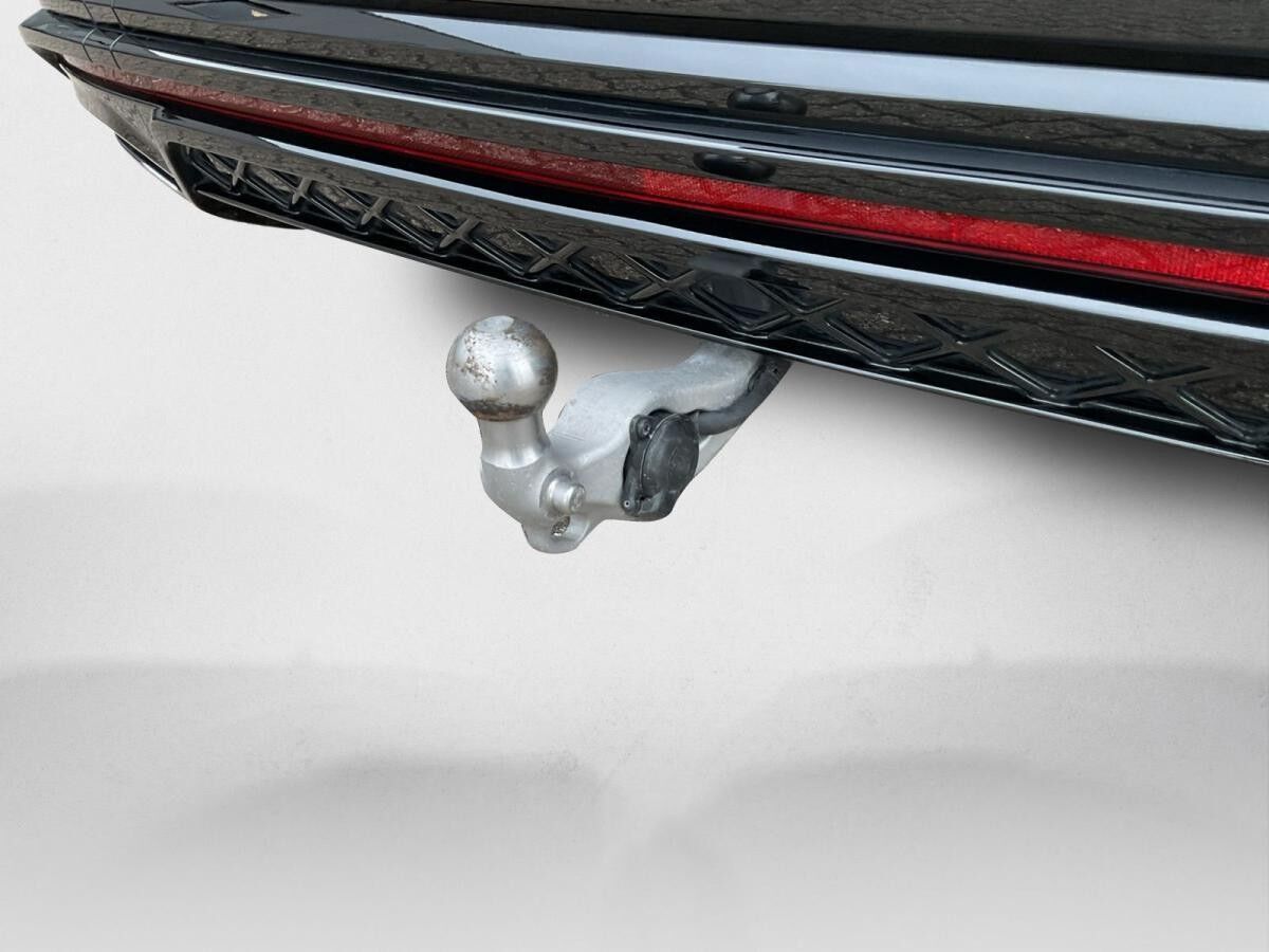 Volkswagen Touareg 3.0 TDI R-Line