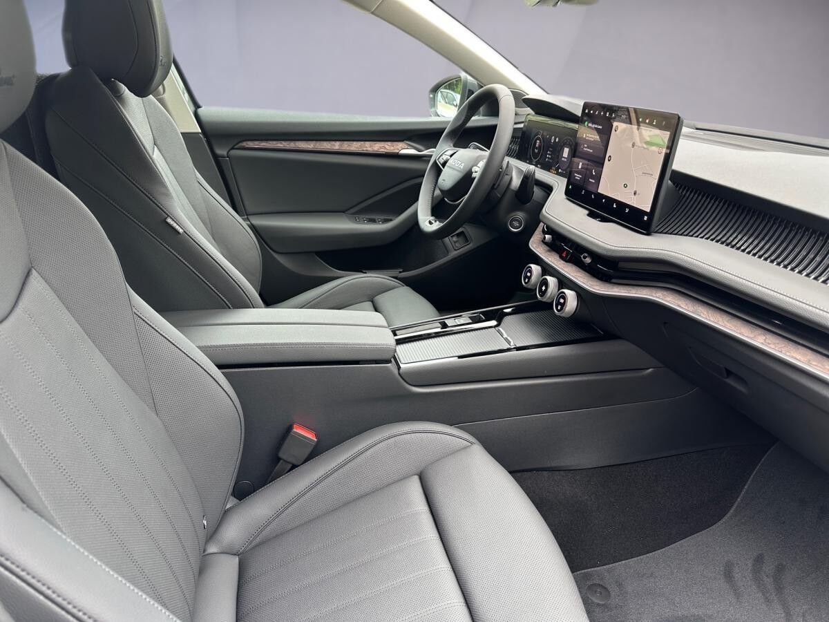 Skoda Superb Lim. 1.5 TSI iV 150 kW L&K/Familie/Fahrassistenz+/Infotainment+/