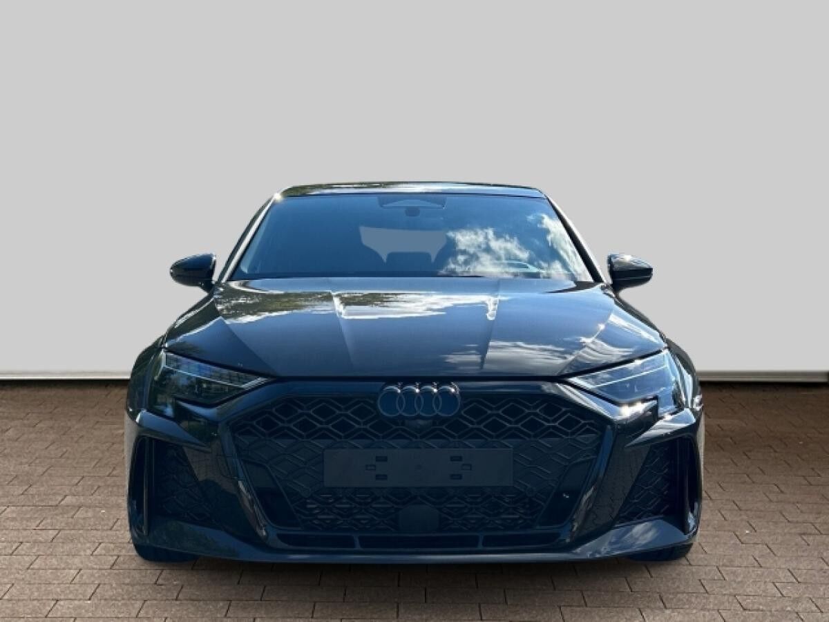 Audi RS3 Sportback 2.5 TFSI HUD+PANO+NAVI+LEDER+MATRIX-LED