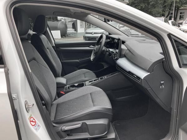 Volkswagen Golf VIII 1.5 eTSI DSG Goal AHK Kamera Klima Navi Sitzhzg