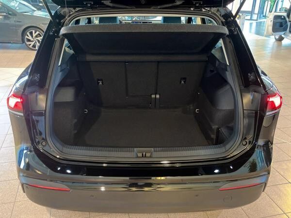 Volkswagen Tiguan 2.0 TDI DSG AHK LED Kamera Sitzhzg