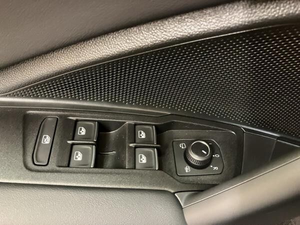 Volkswagen Tiguan GOAL 2.0 l TDI SCR | SOFORT VERFÜGBAR 5/x