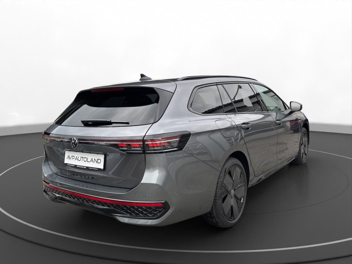 Volkswagen Passat 1.5 TSI eHybrid DSG R-Line BlackStyle | PANO | LEDER VARENNA | HARMAN KARDON