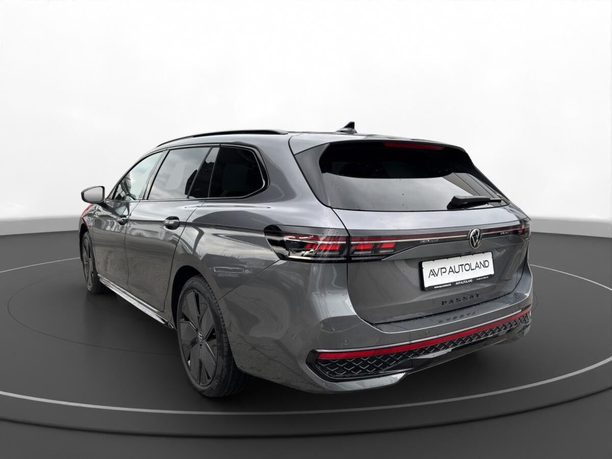 Volkswagen Passat 1.5 TSI eHybrid DSG R-Line BlackStyle | PANO | LEDER VARENNA | HARMAN KARDON