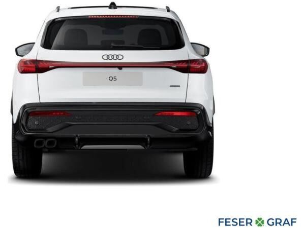 Audi Q5 SUV edition one mit Akzenten mythosschwarz