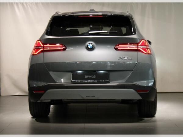 BMW X3 20 xDrive LAGERAKTION!