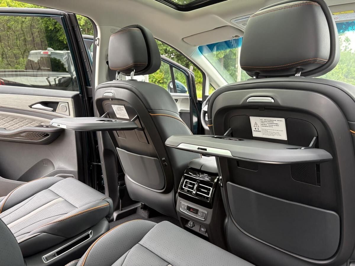 Dongfeng Forthing 4 ❗Massagesitze CarPlay  7-Sitzer Panorama uvm.❗