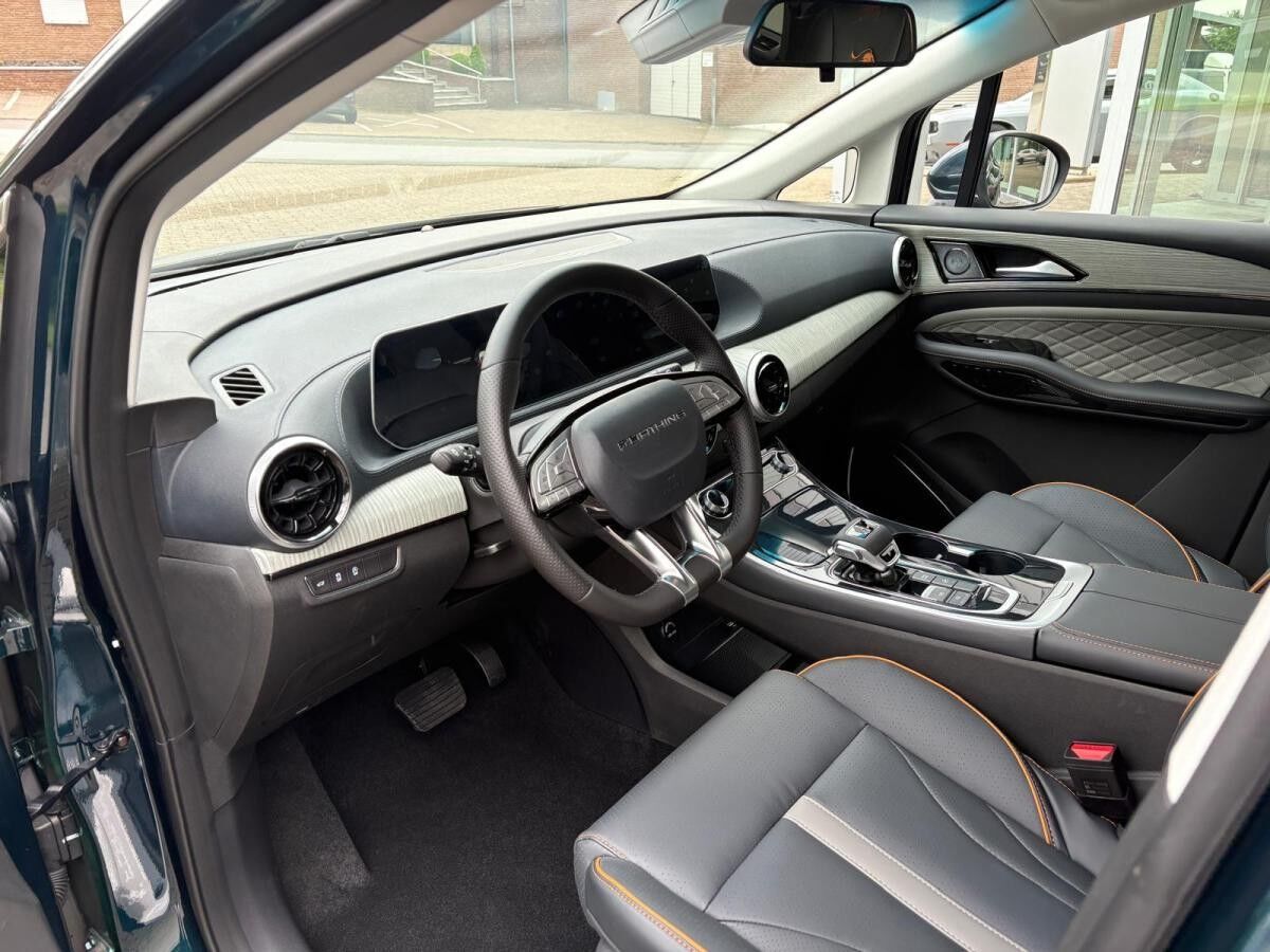 Dongfeng Forthing 4 ❗Massagesitze CarPlay  7-Sitzer Panorama uvm.❗