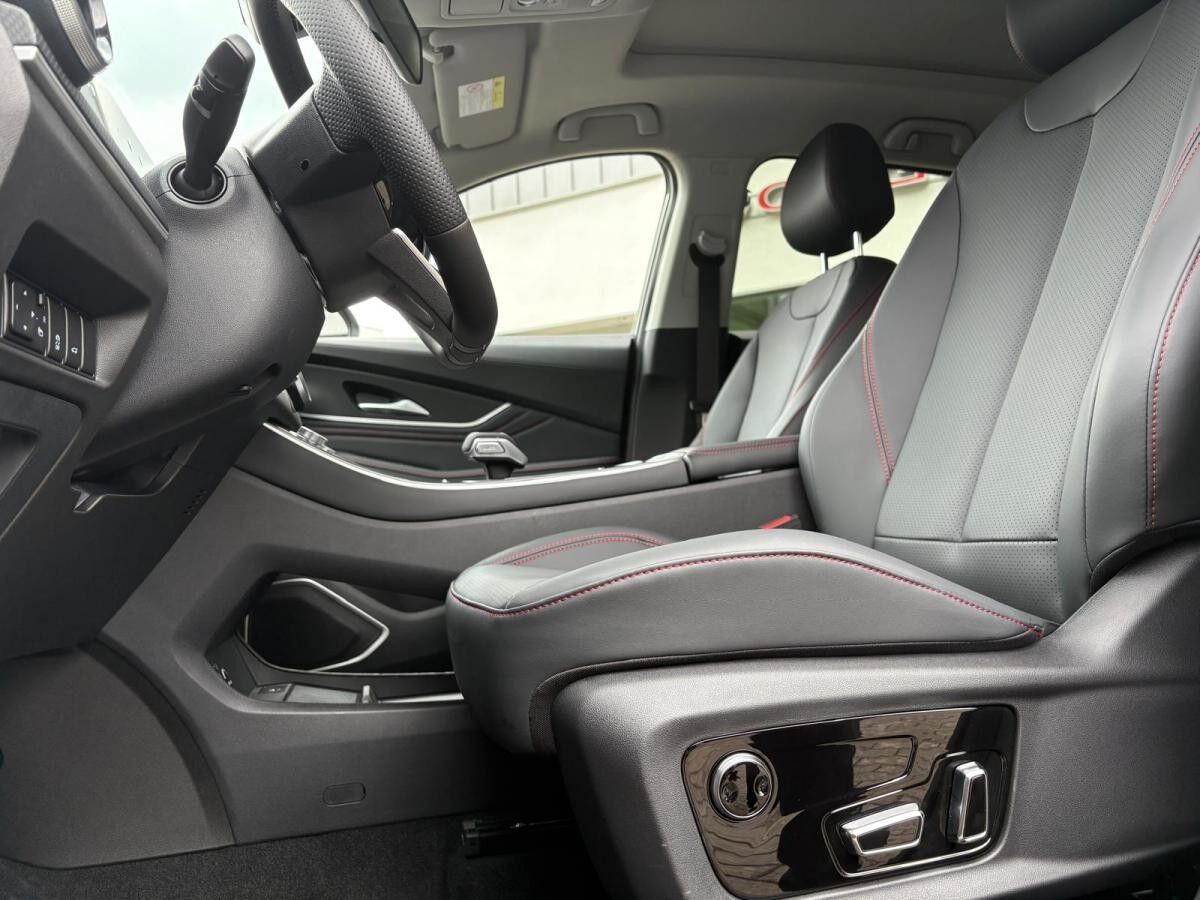 Dongfeng Forthing 5 ❗ CarPlay Panorama Totw.Ass. uvm.❗