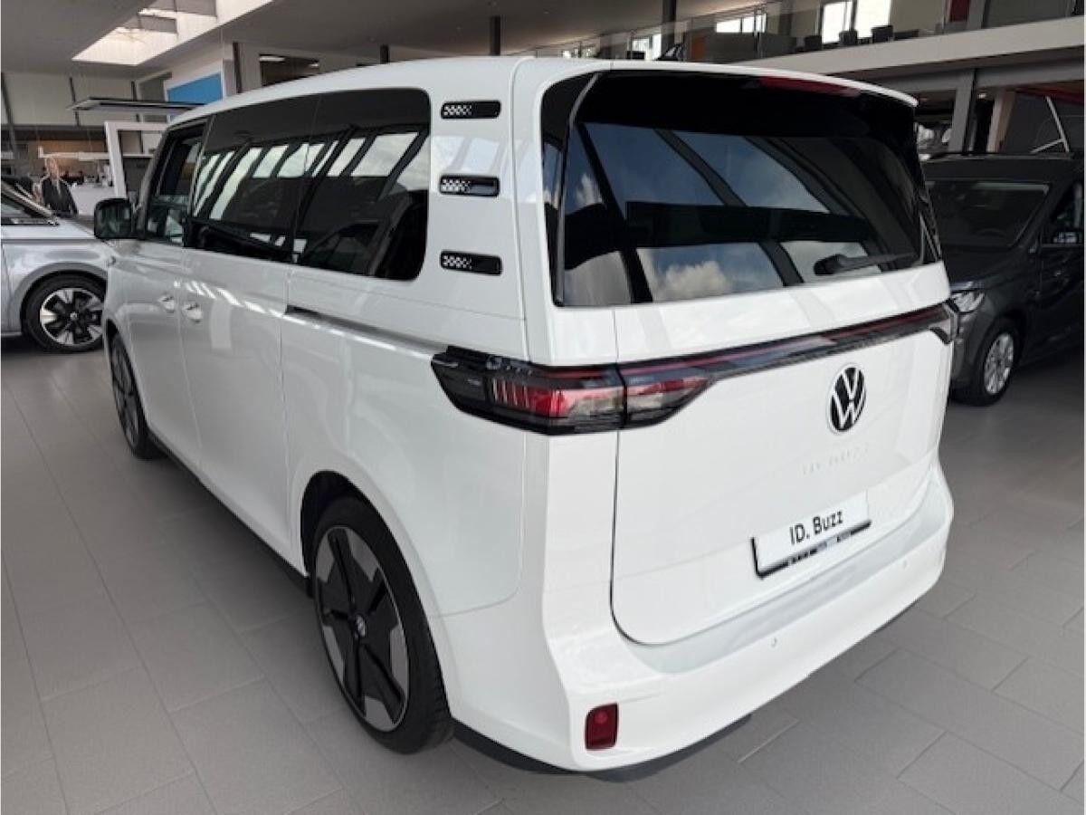 Volkswagen ID.Buzz Pro h Radstand: 2989 mm AHK