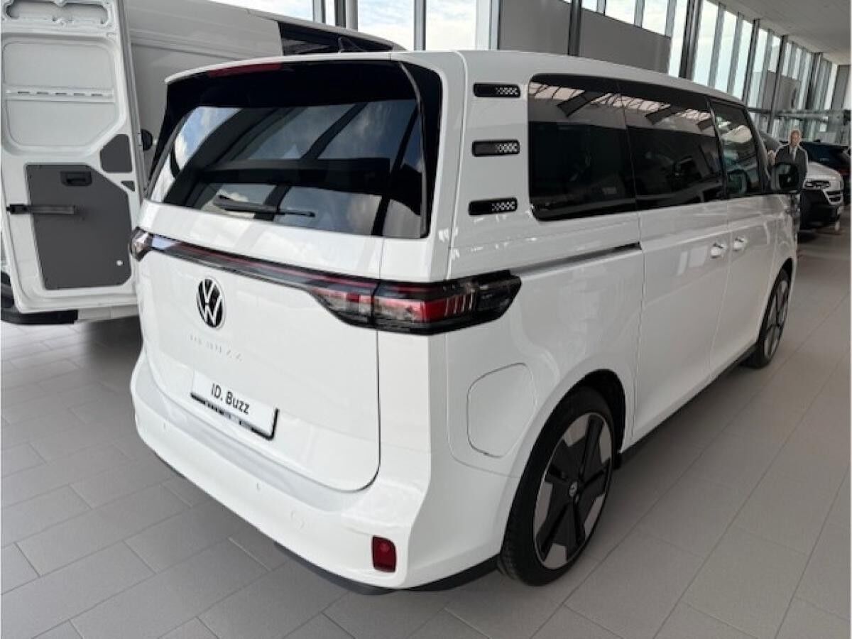 Volkswagen ID.Buzz Pro h Radstand: 2989 mm AHK