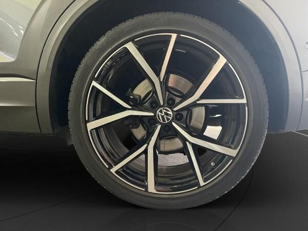 Volkswagen Touareg 3.0 V6 TDI 4M R-Line AHK Pano Matrix LM 22" Leder