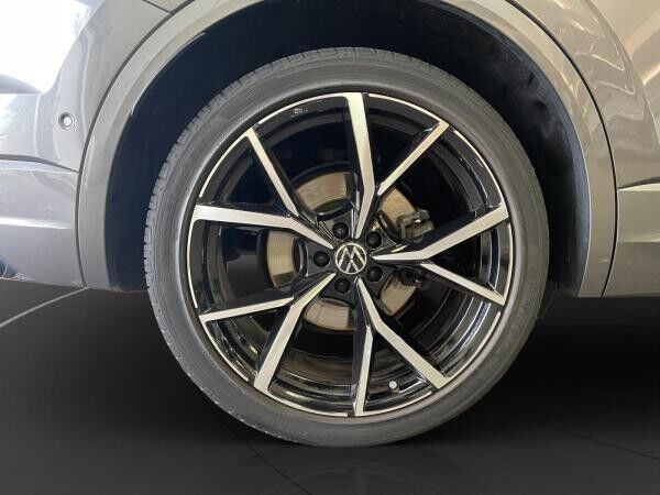Volkswagen Touareg 3.0 V6 TDI 4M R-Line AHK Pano Matrix LM 22" Leder