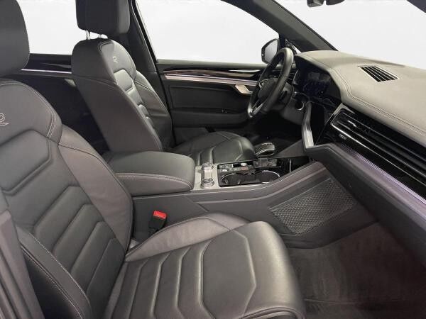Volkswagen Touareg 3.0 V6 TDI 4M R-Line AHK Pano Matrix LM 22" Leder