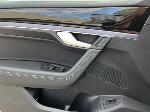 Volkswagen Touareg R-Line 3.0 V6 TDI 4M AHK/PANO/STANDHZG.