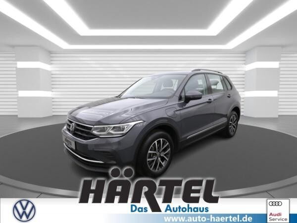 Volkswagen Tiguan LIFE EHYBRID 1.4 TSI DSG (+ACC-RADAR) Navi