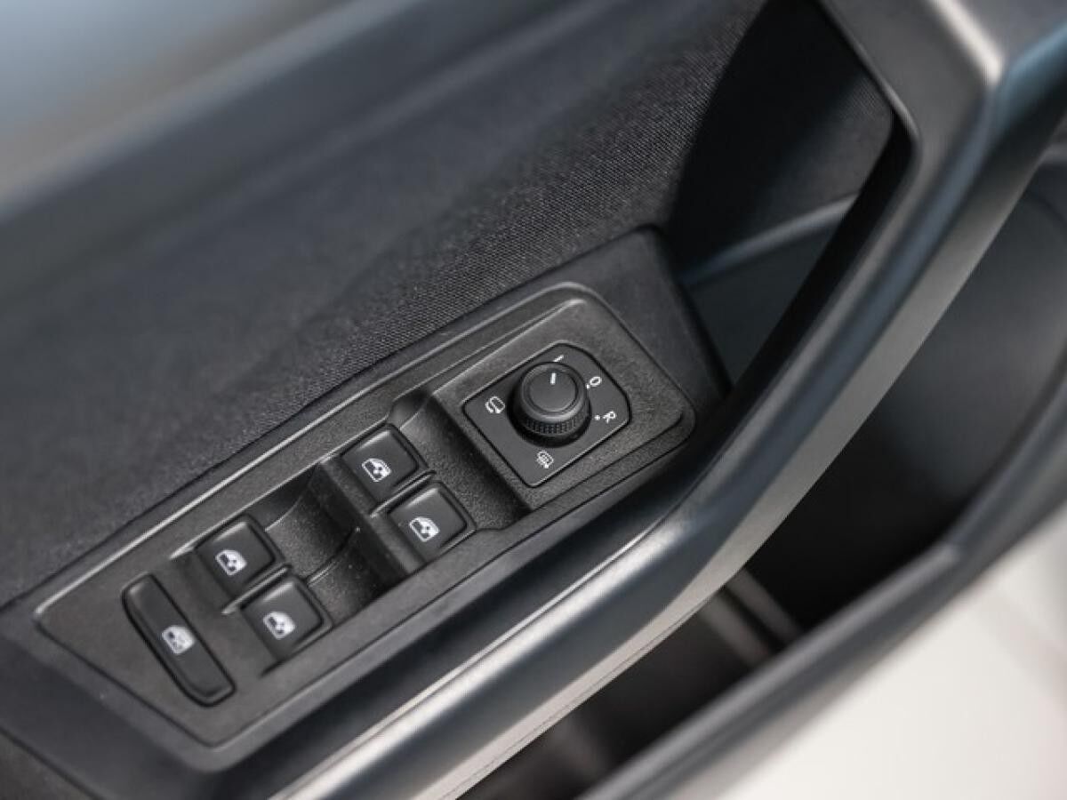 Volkswagen T-Roc 1,5 TSI Life ACC SideAssist Navi LED-Plus