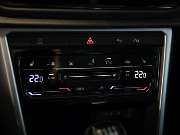 Volkswagen T-Roc 1,5 TSI Life ACC SideAssist Navi LED-Plus