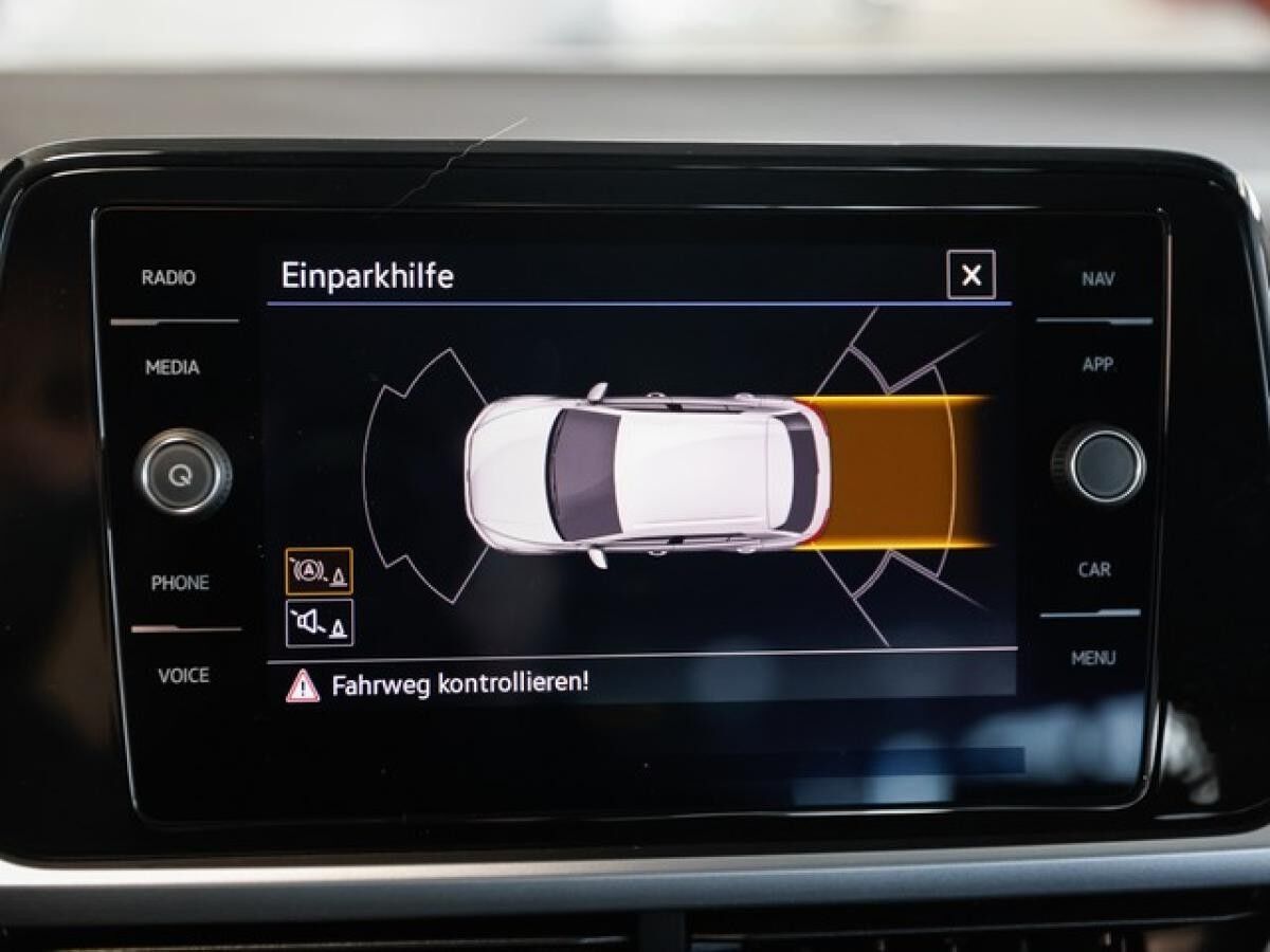 Volkswagen T-Roc 1,5 TSI Life ACC SideAssist Navi LED-Plus