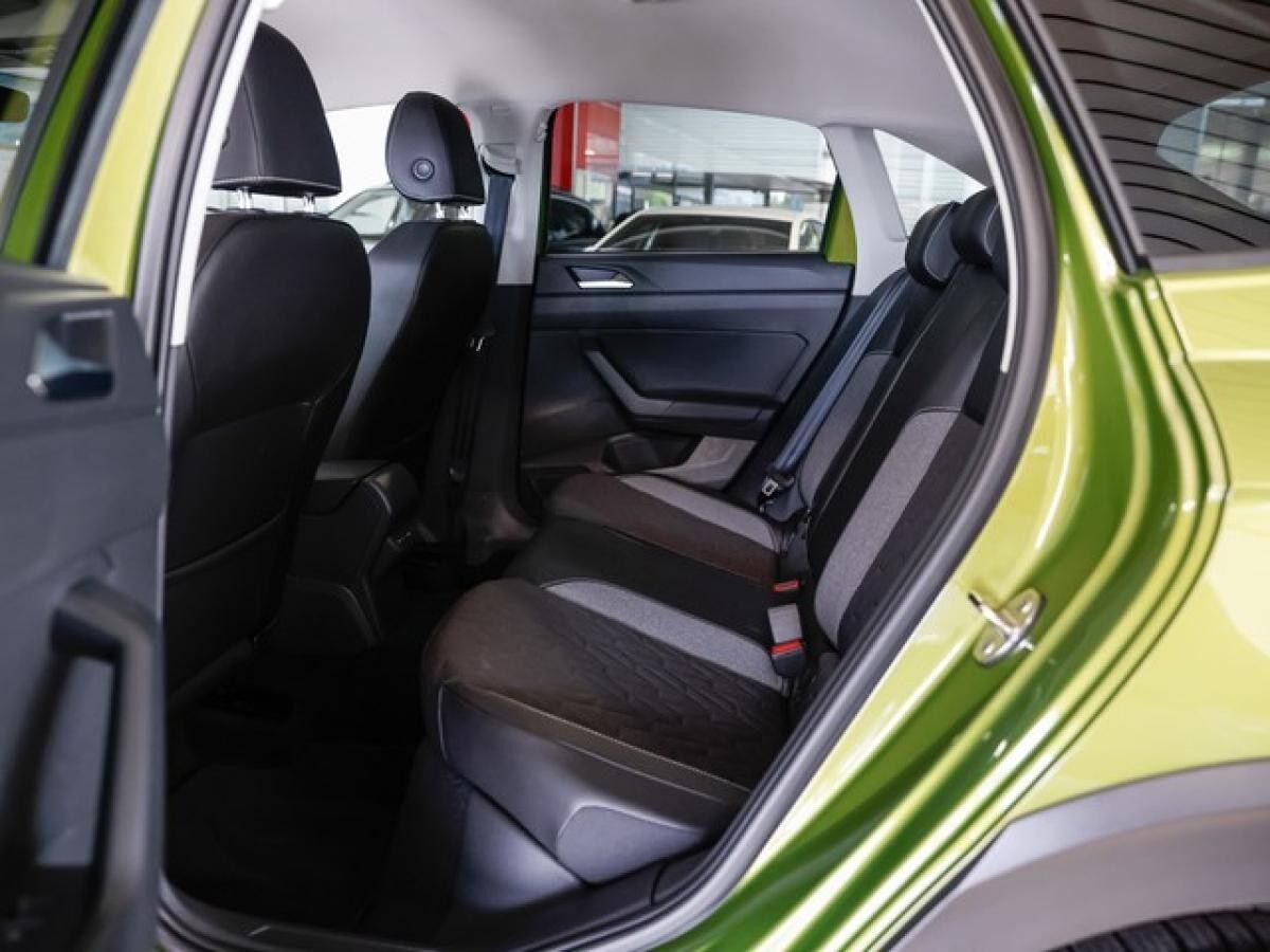 Volkswagen Taigo 1,5TSI DSG Goal ACC R-Kamera LED Parkpilot 17" Sitzheiz.