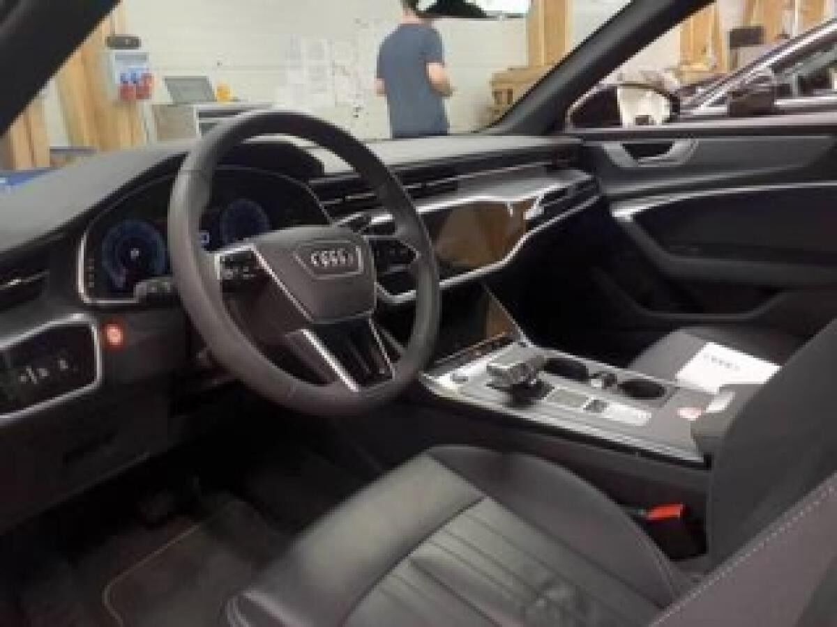 Audi A6 Avant 45 TFSI advanced AHK ACC Matrix