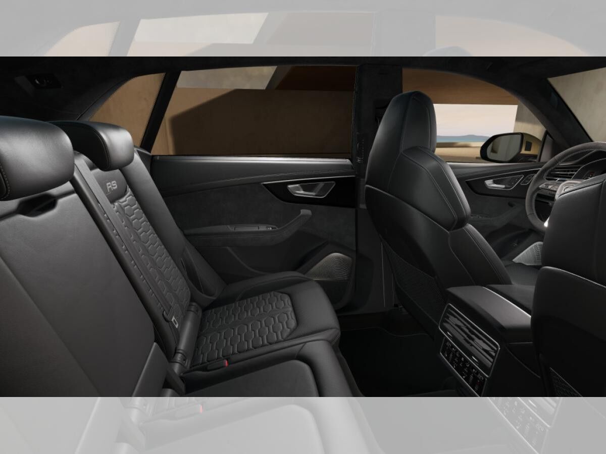 Audi RS Q8 SUV performance