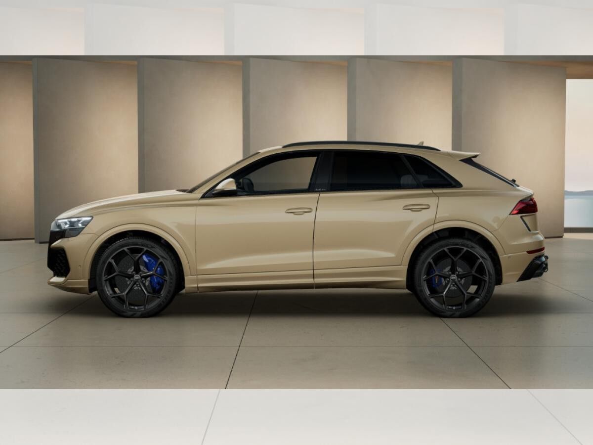 Audi RS Q8 SUV performance