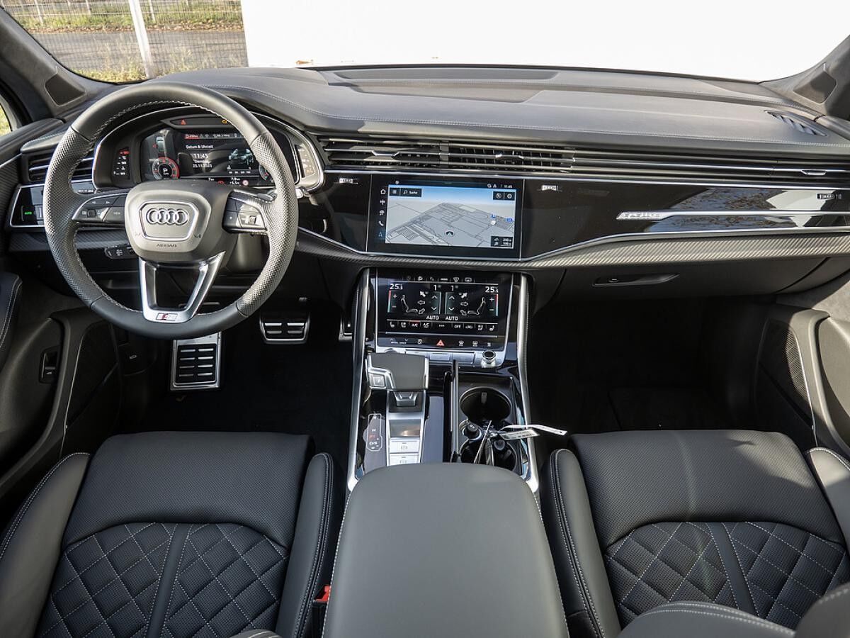 Audi Q7 SUV S line TDI quattro
